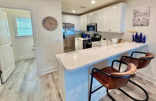 Innerarity Townhomes House | Bay View 108: Great Views, Pool & More!