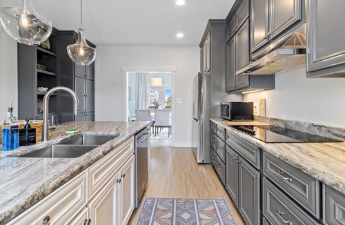 Sandbridge House | Bay view | 3BR House | Hot Tub & Private Dock