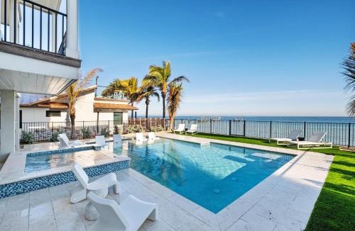 Anna Maria House | Bay View Beauty