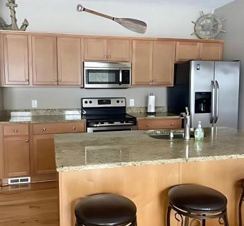 Sodus Point House | Bay View Condo 3