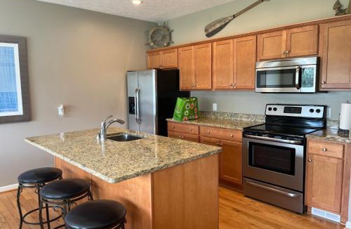 Sodus Point House | Bay View Condo 3