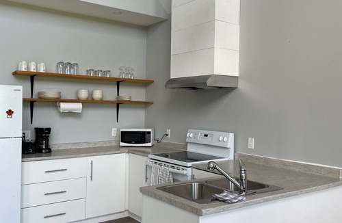 Brackley Beach Ski Chalet | Bay View Country Cottage #2