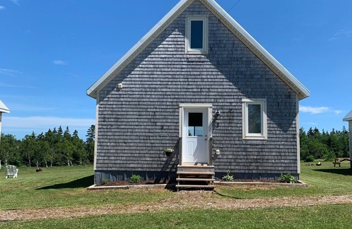 Brackley Beach Ski Chalet | Bay View Country Cottage #2