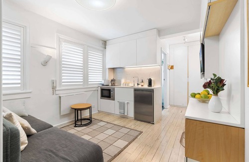 Rushcutters Bay Apartment | Bay View in Rushcutters Bay