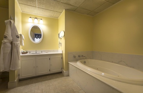 Bay View Hotel | Bay View Inn