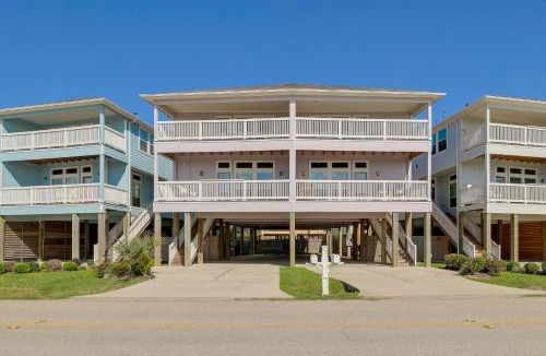La Porte House | Bay-View La Porte Home Rental: Steps to Beach!