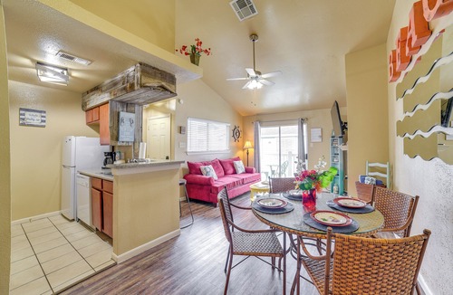 Galveston Condo | Bay View, Pool Access: Romantic Galveston Retreat!