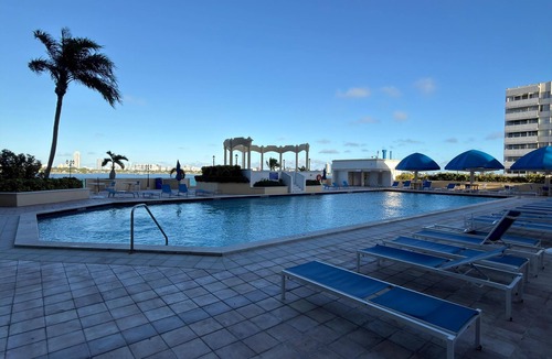 North Bay Village Apartment | Bay view private room, private bath with free parking North Bay Village