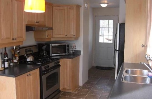 Rideau Lakes House | Bay View | Private Rideau Canal Retreat in Chaffey's Lock