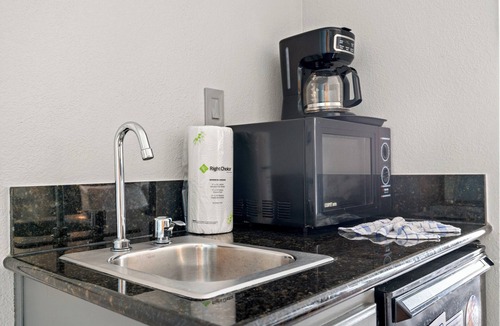Downtown Myrtle Beach Condo | Bay View Resort 604B - Efficiency Unit - Sleeps 4 - Great Water Amenities & Ocean Front