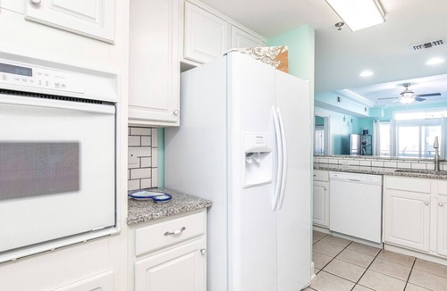 Tybee Island Condo | Bay View Villas 101 | Water Views, Community Pool