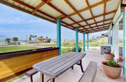 Ingleside on the Bay House | Bay Views and Beach Access Ingleside Getaway