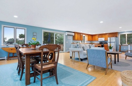 Campground Landing Cottage | Bay Views and Panoramic Sunsets!