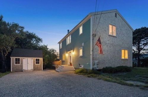 Campground Landing Cottage | Bay Views and Panoramic Sunsets!