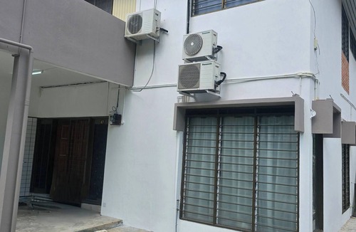 Kampung Sungai Nibong House | Bayan Lepas Getaway - Nature Views & BBQ Haven