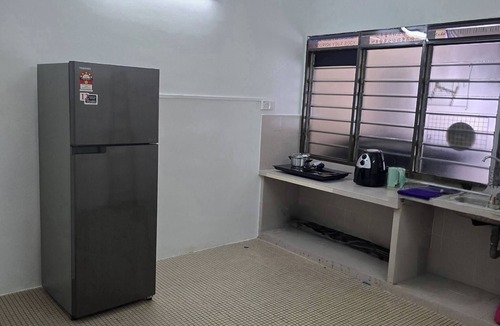 Kampung Sungai Nibong House | Bayan Lepas Getaway - Nature Views & BBQ Haven