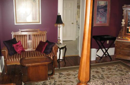 Steubenville Bed & Breakfast | Bayberry House Bed and Breakfast