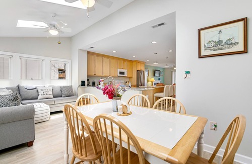 Bethany Beach House | Bayberry Woods condo W/shared pool, high-speed WiFi & central AC - near beach