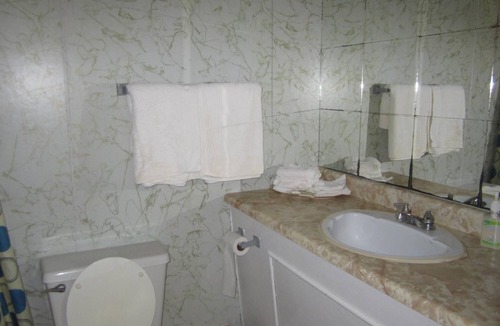 Pocologan Hotel | Baybreeze Restaurant and Motel