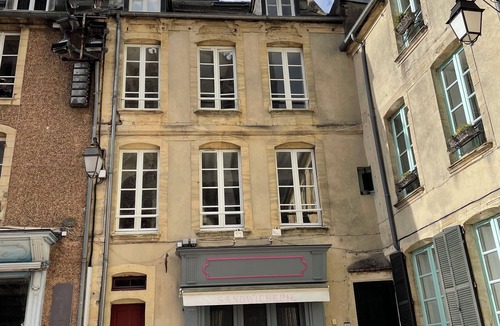 Bayeux Apartment | Bayeux Cathedral View Studio