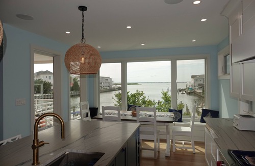 Ship Bottom House | Bayfront 6BR w Heated Pool & Dock Rooftop Easy Walk to Beach