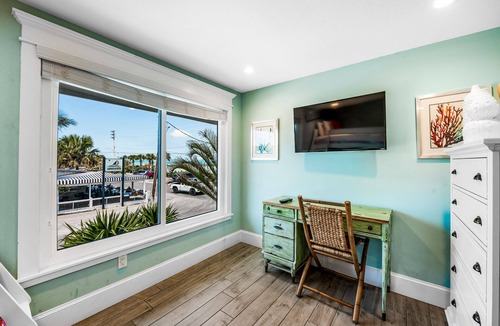 Anna Maria Villa | Bayfront Bliss! Pool, BBQ and Dolphin Views!