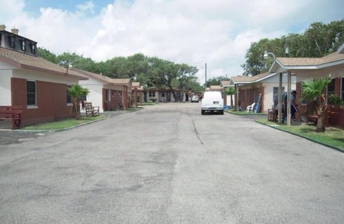 Fulton House | Bayfront Cottage Room 19