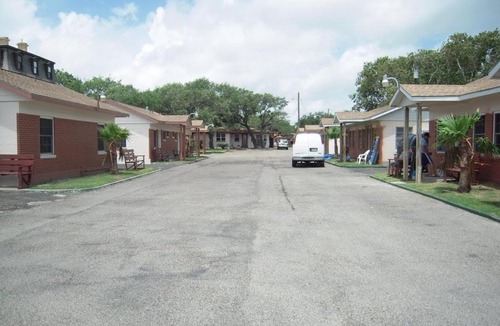 Fulton Hotel | Bayfront Cottages