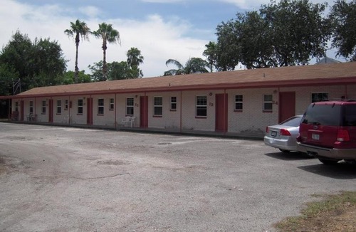 Fulton Hotel | Bayfront Cottages