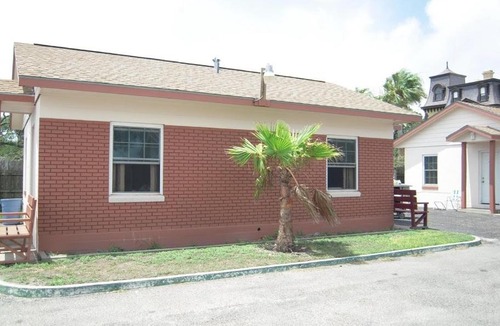 Fulton Hotel | Bayfront Cottages