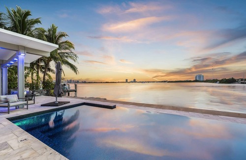 North Bay Village Villa | Bayfront Escape Poolside Luxury Villa with Sunset Views