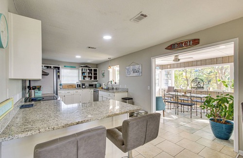 Florida Panhandle House | Bayfront Haven: Group Getaway in Milton!