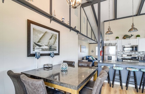 Forked River House | Bayfront Home w/Boat Dock & Deck in Forked River