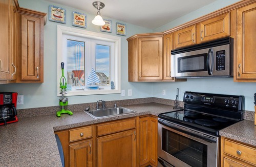 Captain's Cove House | Bayfront home with stunning views by Seaside Vacations & Sales