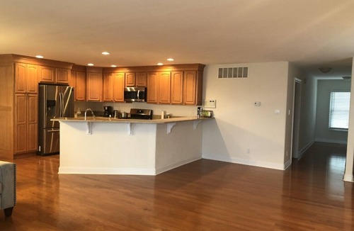 West Wildwood House | BAYFRONT! INTERNET, CENTRAL A/C, DECK & MORE!