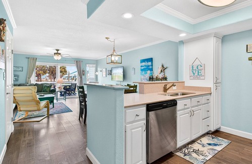 Rockport Apartment | Bayfront Kontiki 705