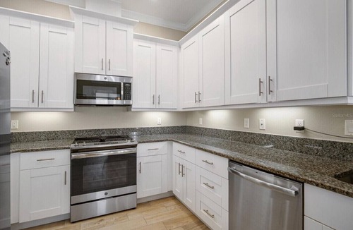 Whitney Beach Condo | Bayfront Luxury Condo with Panoramic Palma Sola VIEWS