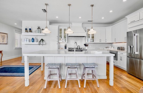 Bradenton Beach House | Bayfront Luxury Home! Dock, Pool, Rooftop Deck, Near Beach - Beach to Bay