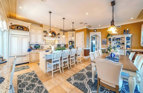 Riviera House | Bayfront Mansion, 6BR/5.5BA, Pool & Panoramic Bay Views, linens, EVENTS allowed!