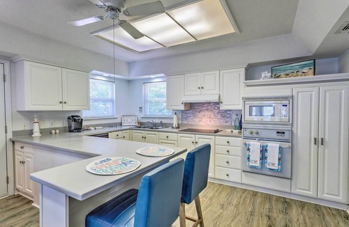 Niceville House | Bayfront Niceville Getaway w/Private Dock!