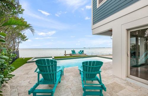 Holmes Beach House | Bayfront Paradise (AMIL)