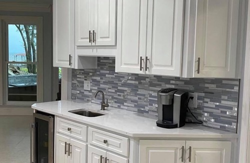 Gulf Breeze House | Bayfront Villa with Private Dock.