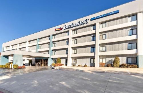 Arlington Hotel | Baymont by Wyndham Arlington At Six Flags Dr