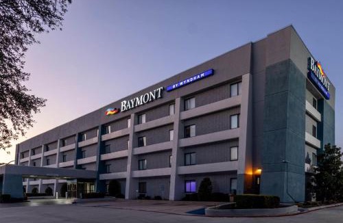 Arlington Hotel | Baymont by Wyndham Arlington At Six Flags Dr