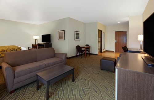 Beulah Hotel | Baymont by Wyndham Beulah