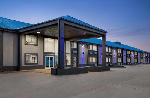 Blackwell Hotel | Baymont by Wyndham Blackwell I-35