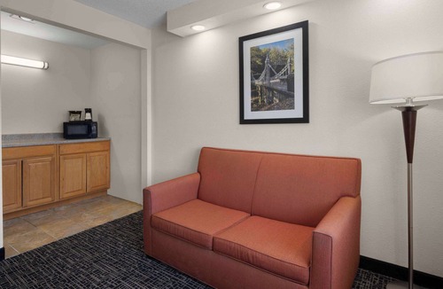 Boardman Hotel | Baymont by Wyndham Boardman