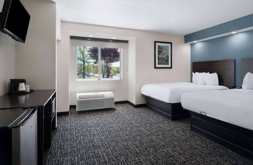 Boardman Hotel | Baymont by Wyndham Boardman