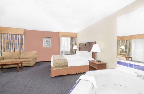 Boone Hotel | Baymont by Wyndham Boone