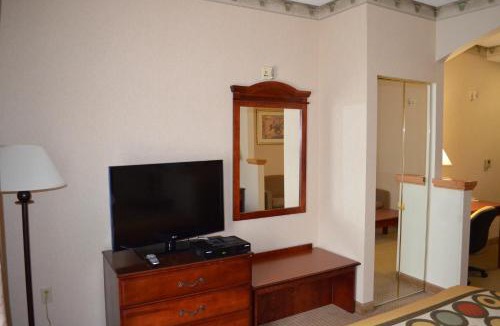 Budd Lake Hotel | Baymont by Wyndham Budd Lake